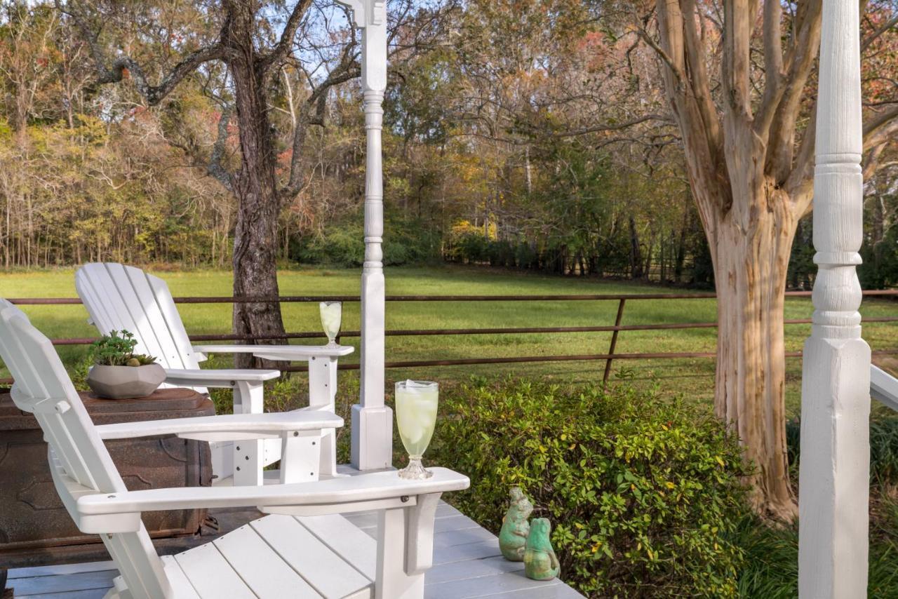 Maison D'Memoire Bed & Breakfast Cottages Rayne 외부 사진